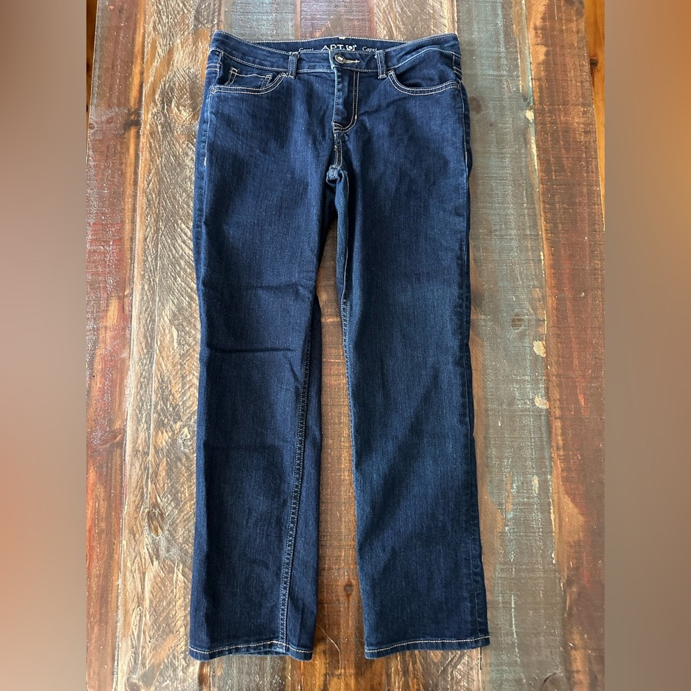 Apt. 9 Women’s 2 Blue Denim Dark‎ Wash Straight Capri Mid Rise Jeans | SKU 0151